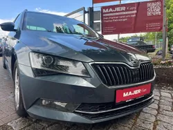 Grau Gebraucht 2016 Skoda Superb Kombi | 13.200 € (Fairer Preis)
