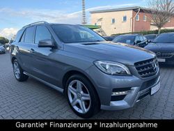 Grau Gebraucht 2015 Mercedes ML350 SUV | 24.900 € (Fairer Preis)
