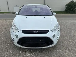 Weiß Gebraucht 2011 Ford S-MAX Titanium Van / Kleinbus | 3.800 € (Superpreis)