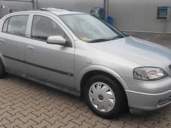 Silber Gebraucht 2002 Opel Astra Kleinwagen | 2.650 € (Etwas zu teuer)