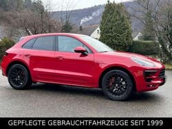 Karminrot Gebraucht 2017 Porsche Macan SUV | 39.890 € (Teuer)