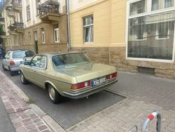 Silber Gebraucht 1983 Mercedes 230 Coupé | 17.800 €