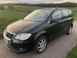 Schwarz Gebraucht 2010 VW Touran Comfortline Van / Kleinbus | 4.000 € (Superpreis)