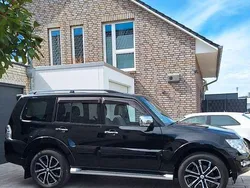 Schwarz Gebraucht 2018 Mitsubishi Pajero Edition SUV | 31.400 € (Guter Preis)