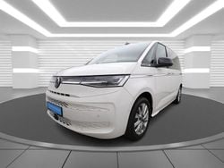 Candyweiß (white), solid Gebraucht 2024 VW T7 Style Van | 53.500 € (Guter Preis)