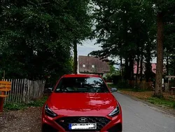 Rot Gebraucht 2023 Hyundai i30 Limousine | 28.500 € (Fairer Preis)