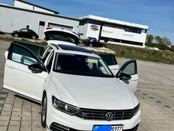 Weiß Gebraucht 2016 VW Passat R-line BlueMotion Limousine | 13.500 € (Fairer Preis)