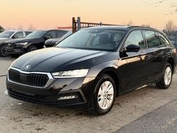 Schwarz Gebraucht 2021 Skoda Octavia Ambition Kombi | 14.700 € (Fairer Preis)