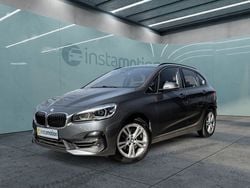Grau Gebraucht 2020 BMW 220 Active Tourer Sport Line Van / Kleinbus | 24.390 € (Etwas zu teuer)
