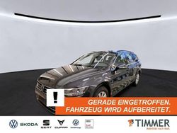 Grau Gebraucht 2023 VW Passat Business Kombi | 27.850 € (Fairer Preis)