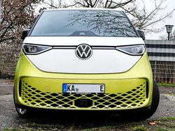 Gelb Gebraucht 2023 VW ID. Buzz Pro Van / Kleinbus | 46.500 € (Guter Preis)
