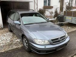 Grau Gebraucht 2001 Opel Omega Sport Limousine | 3.490 € (Teuer)