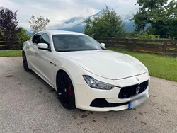 Weiß Gebraucht 2015 Maserati Ghibli Coupé | 30.900 € (Fairer Preis)