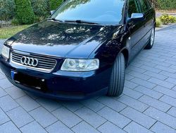 Blau Gebraucht 2001 Audi A3 Limousine | 950 € (Guter Preis)