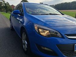 Blau Gebraucht 2015 Opel Astra Edition Kombi | 7.900 € (Fairer Preis)