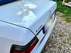 Weiß Gebraucht 1994 Mercedes E200 Coupé | 18.500 €