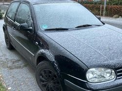 Schwarz Gebraucht 1999 VW Golf III Kleinwagen | 890 € (Fairer Preis)
