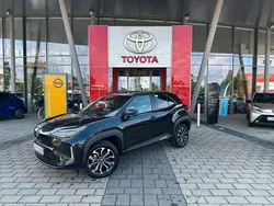 Schwarz Neu 2025 Toyota Yaris Cross SUV | 30.990 €