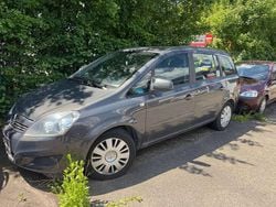 Plat.anthr./rogrey/0j:silbergr Gebraucht 2012 Opel Zafira Family Van / Kleinbus | 3.300 € (Superpreis)