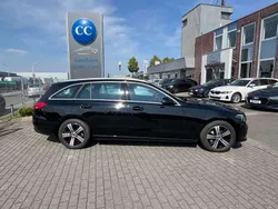 Schwarz Gebraucht 2023 Mercedes C300e Avantgarde Limousine | 35.950 € (Fairer Preis)