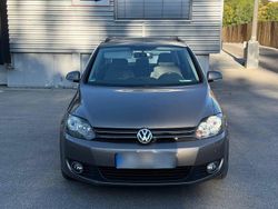 Braun Gebraucht 2009 VW Golf Plus Cross Van / Kleinbus | 5.700 € (Fairer Preis)