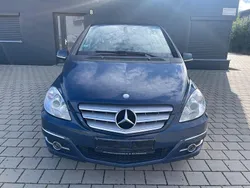 Blau Gebraucht 2010 Mercedes B180 Van / Kleinbus | 5.999 € (Fairer Preis)