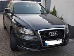 Grau Gebraucht 2010 Audi Q5 SUV | 9.990 € (Fairer Preis)