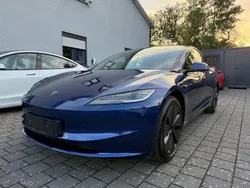 Blau Gebraucht 2023 Tesla Model 3 Standard Range Plus Limousine | 33.950 € (Etwas zu teuer)