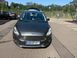 Grau Gebraucht 2017 Ford S-MAX S Van / Kleinbus | 13.000 € (Guter Preis)