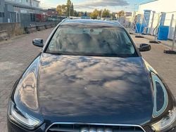 Grau Gebraucht 2015 Audi A4 Ambiente Kombi | 11.699 € (Fairer Preis)