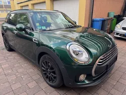 Grün Gebraucht 2018 Mini Cooper Clubman Kombi | 8.590 €