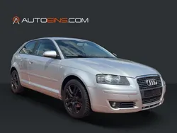 Silber Gebraucht 2005 Audi A3 Attraction Limousine | 2.488 € (Teuer)