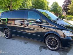 Schwarz Gebraucht 2012 Mercedes Viano Van / Kleinbus | 21.999 € (Etwas zu teuer)