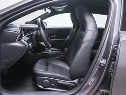 Grau Gebraucht 2024 Mercedes A180 Advanced Kleinwagen | 30.890 € (Fairer Preis)