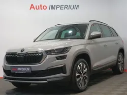 Grau Gebraucht 2022 Skoda Kodiaq Tour SUV | 37.990 € (Fairer Preis)