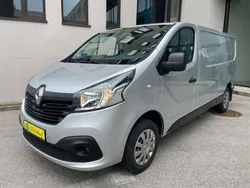 Silber Gebraucht 2017 Renault Trafic Komfort Van | 15.470 € (Fairer Preis)