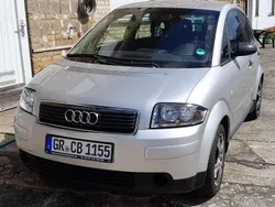 Silber Gebraucht 2004 Audi A2 Kleinwagen | 9.999 € (Teuer)