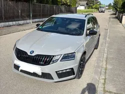 Grau Gebraucht 2017 Skoda Octavia RS Kombi | 23.800 € (Teuer)