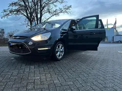 Schwarz Gebraucht 2011 Ford S-MAX Van / Kleinbus | 4.999 € (Fairer Preis)