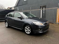 Grau Gebraucht 2008 Ford Focus Sport Limousine | 2.950 € (Guter Preis)