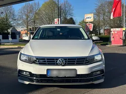 Weiß Gebraucht 2015 VW Passat R-line Limousine | 11.300 € (Etwas zu teuer)