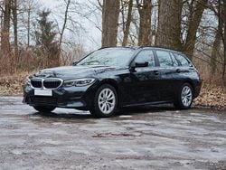Schwarz Gebraucht 2019 BMW 320 Kombi | 18.000 € (Fairer Preis)