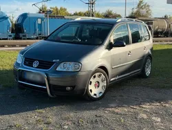 Grau Gebraucht 2005 VW Touran Highline Van / Kleinbus | 3.200 € (Teuer)