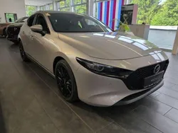 Beige Gebraucht 2025 Mazda 3 Exclusive-Line Limousine | 29.990 € (Fairer Preis)