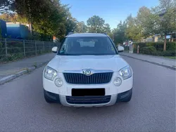 Weiß Gebraucht 2012 Skoda Yeti SUV | 4.500 € (Fairer Preis)