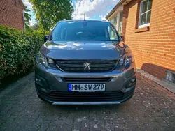 Grau Gebraucht 2020 Peugeot Rifter GTi Van / Kleinbus | 18.499 € (Etwas zu teuer)