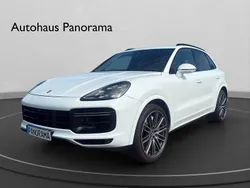 Weiß Gebraucht 2018 Porsche Cayenne Turbo Chrono SUV | 65.990 € (Guter Preis)
