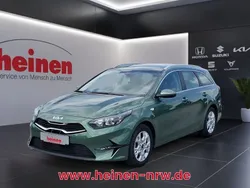 Grün Gebraucht 2024 Kia Ceed Vision Kombi | 22.599 € (Superpreis)