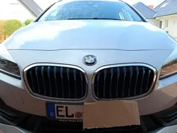 Silber Gebraucht 2018 BMW 225 Active Tourer iPerformance Van / Kleinbus | 15.255 € (Fairer Preis)