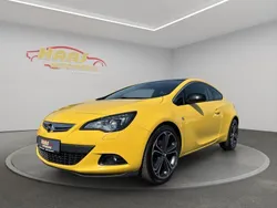 Gelb Gebraucht 2014 Opel Astra GTC Limousine | 8.900 € (Teuer)